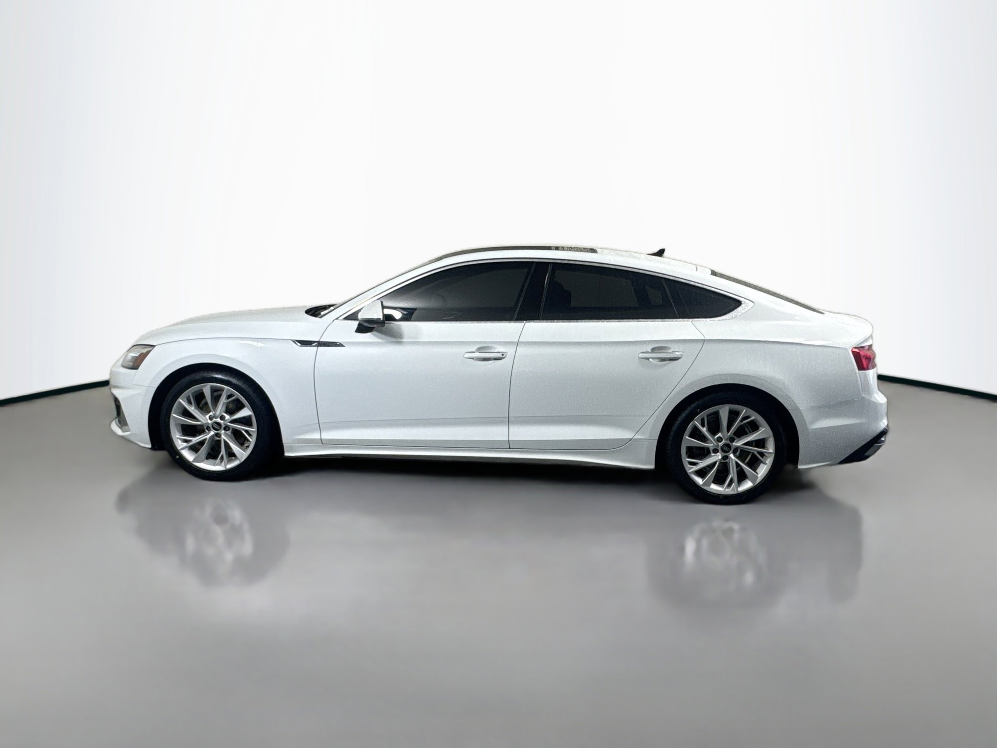 2022 Audi A5 Premium Quattro photo 3