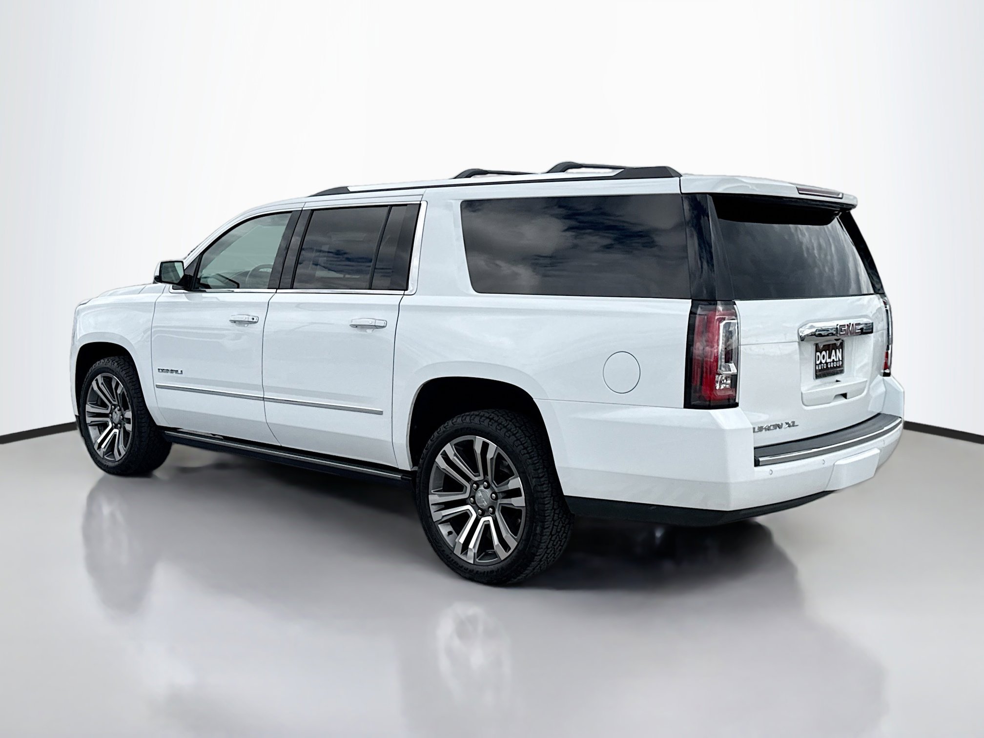 2017 Gmc Yukon XL Denali photo 4