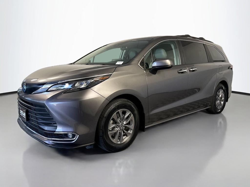 Certified 2024 Toyota Sienna XLE Van Passenger Van