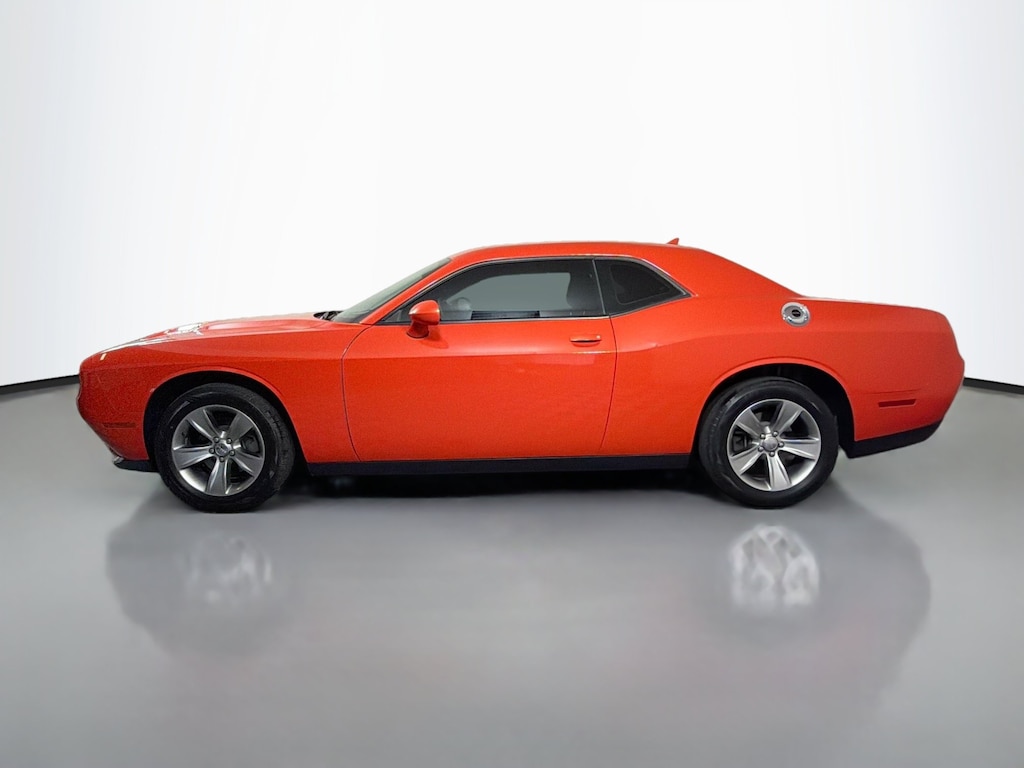 Used 2016 Dodge Challenger SXT Coupe