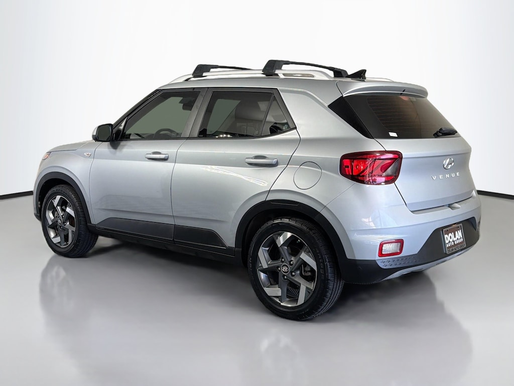 Used 2021 Hyundai Venue SEL SUV
