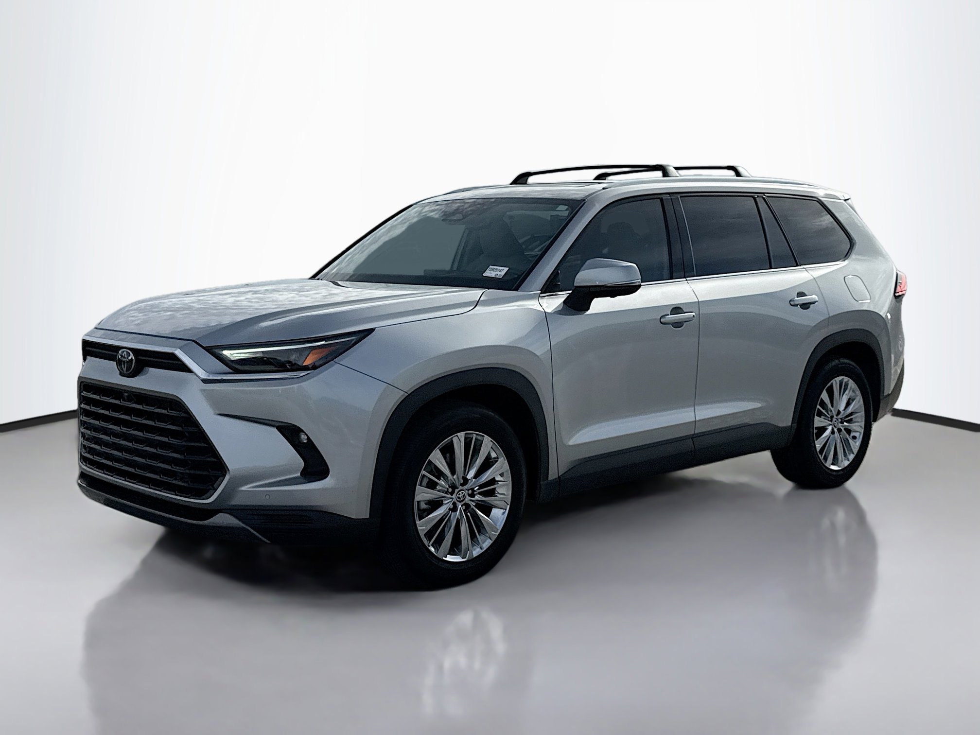 2024 Toyota Grand Highlander XLE photo 2