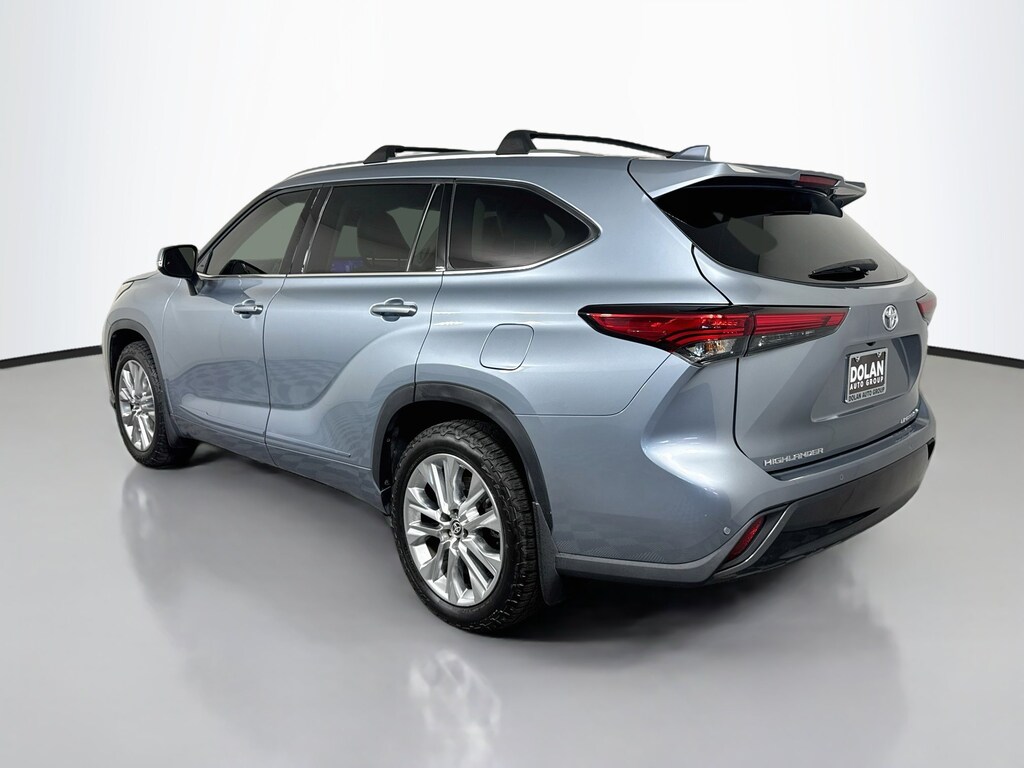 Used 2023 Toyota Highlander Limited SUV