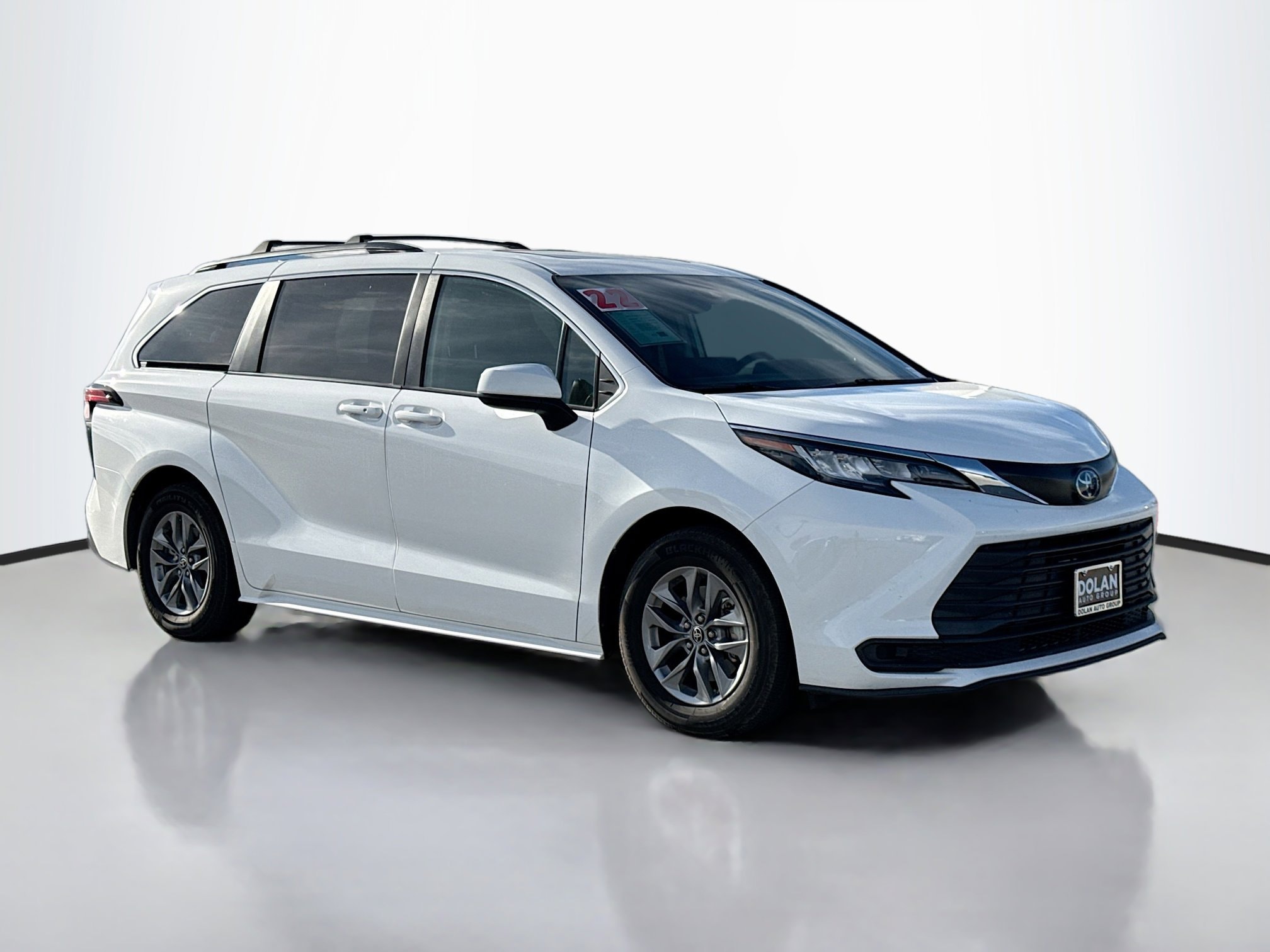 2022 Toyota Sienna Van Passenger Van 