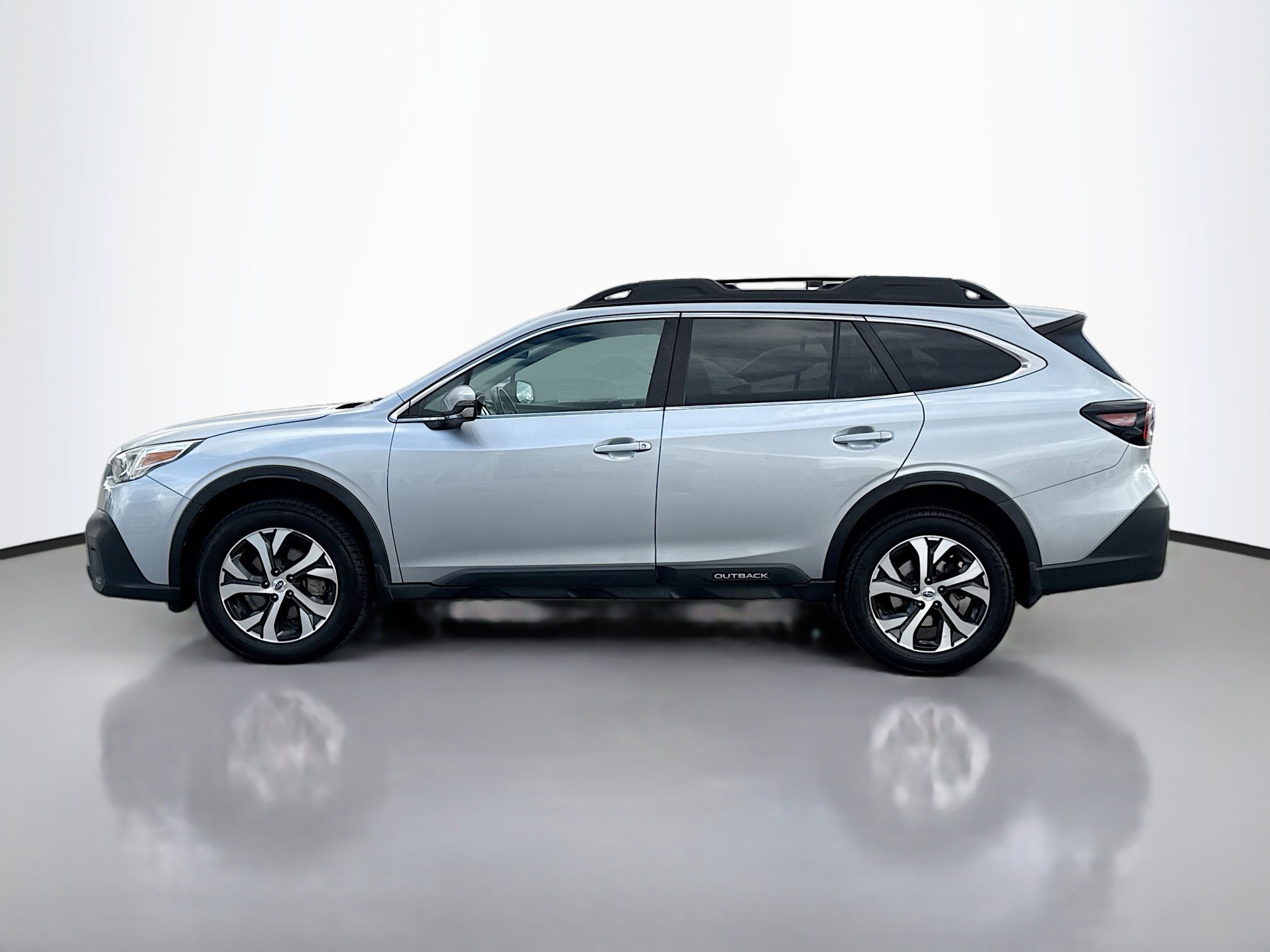 2021 Subaru Outback Limited XT photo 2