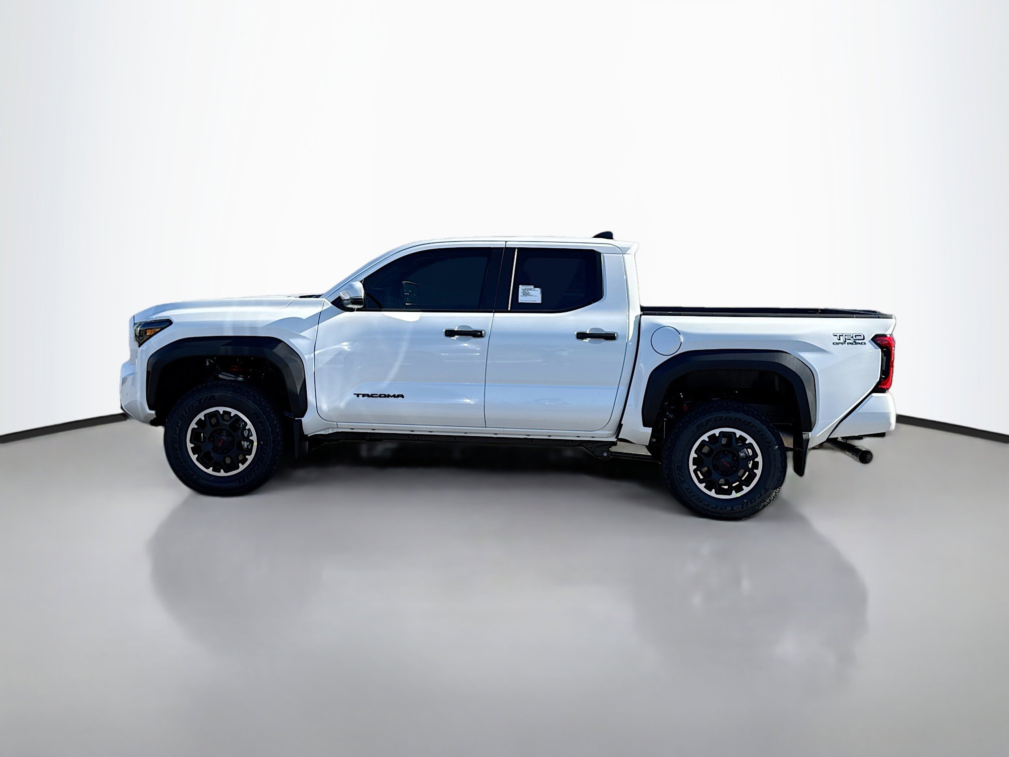 2026 Toyota Tacoma TRD Off-Road photo 3