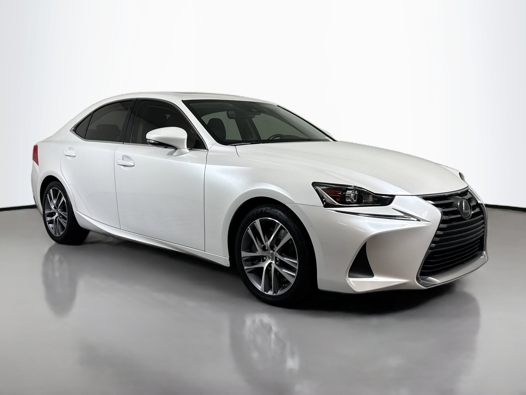2020 Lexus IS 300's photo