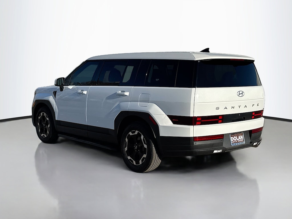 Used 2025 Hyundai Santa Fe SE SUV