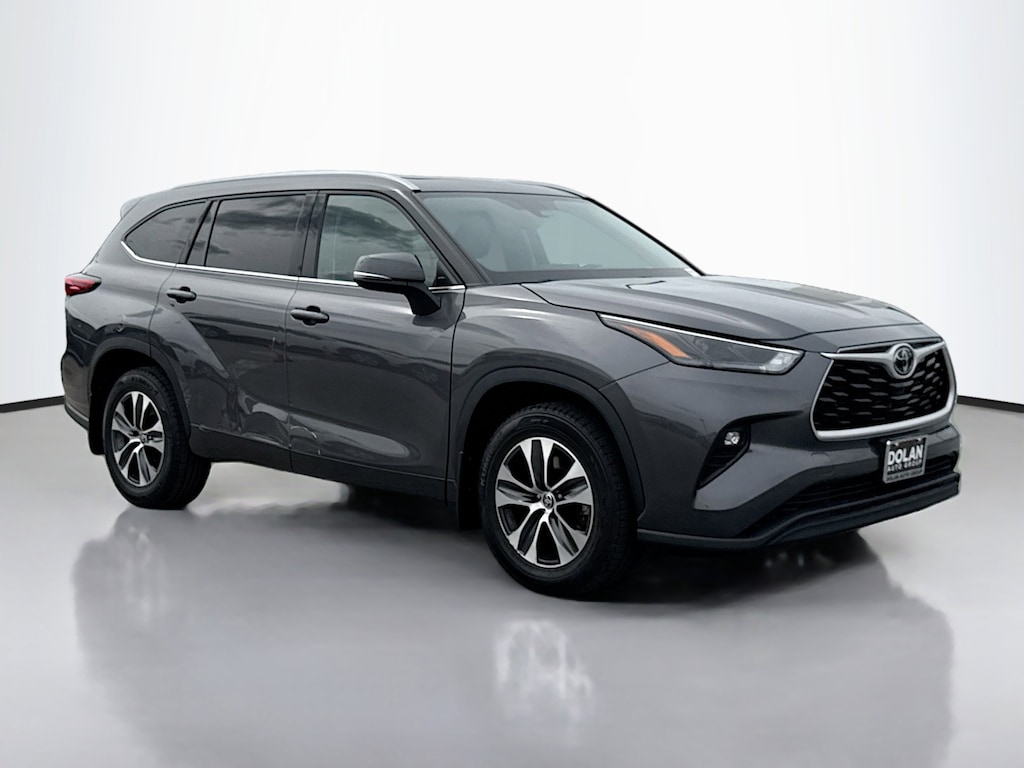 Used 2022 Toyota Highlander XLE SUV