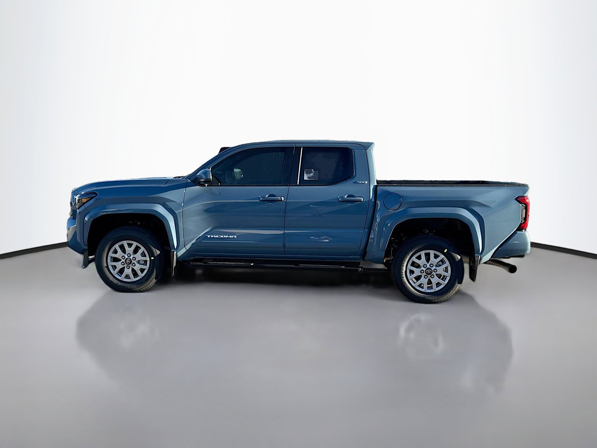 2026 Toyota Tacoma SR5 photo 3