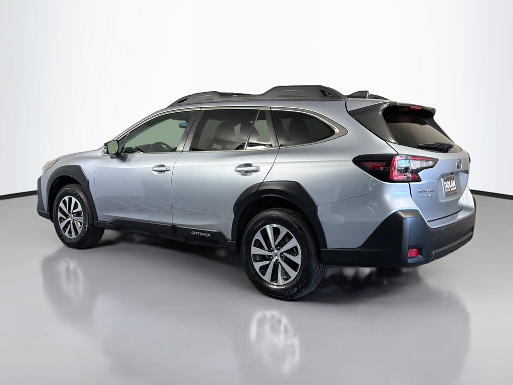 Used 2024 Subaru Outback Premium SUV