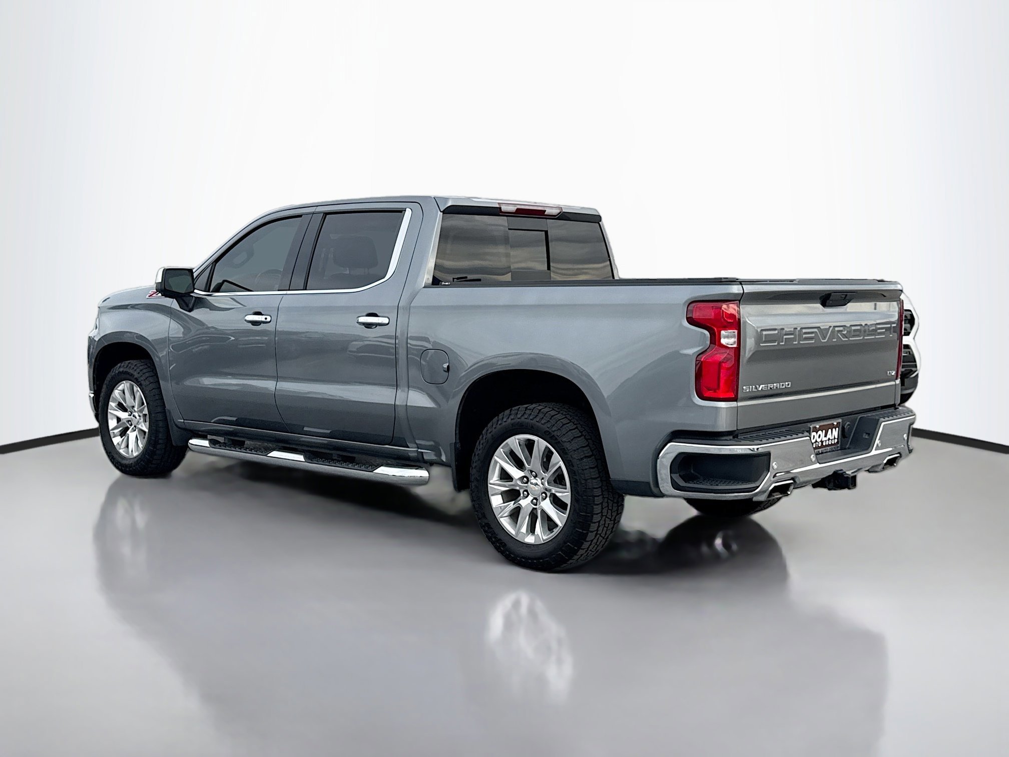 2021 Chevrolet Silverado 1500 LTZ photo 3
