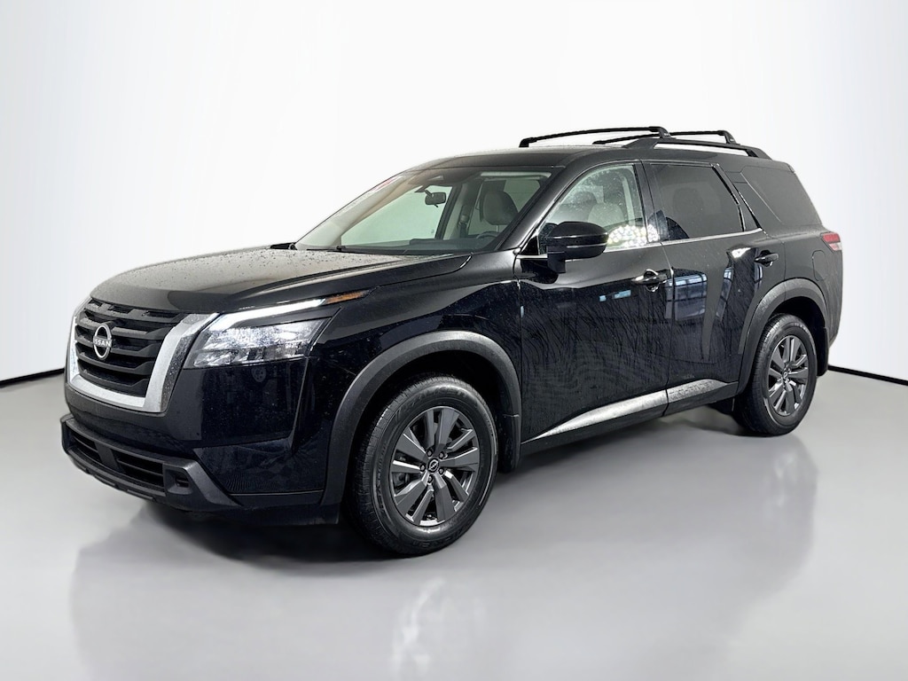 Used 2024 Nissan Pathfinder SV SUV