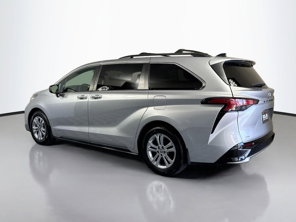 Certified 2021 Toyota Sienna XSE Van