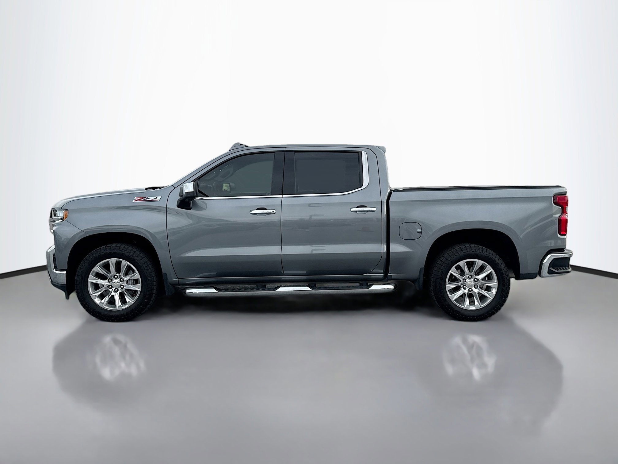 2021 Chevrolet Silverado 1500 LTZ photo 2