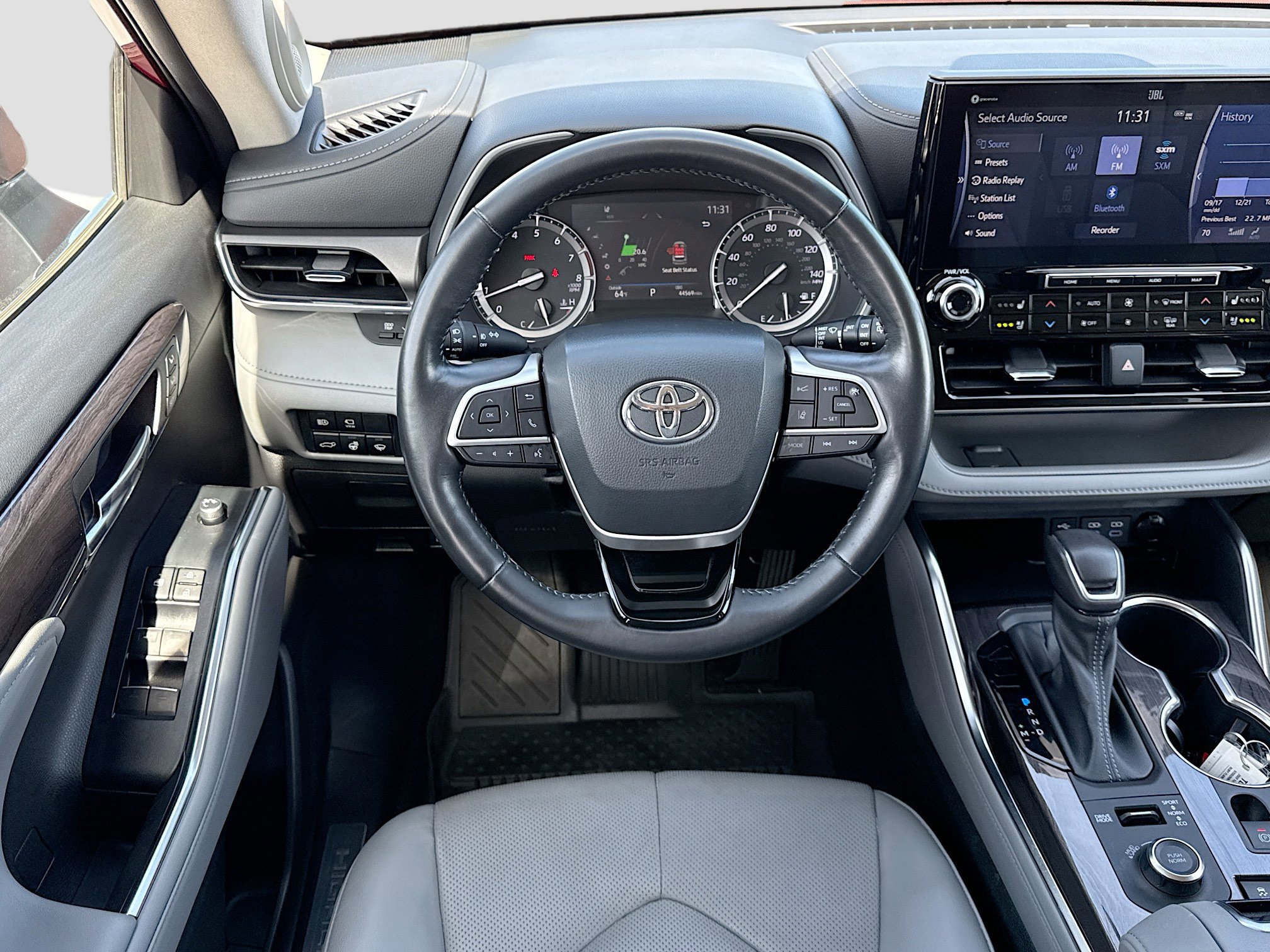 2022 Toyota Highlander Limited - Photo 8