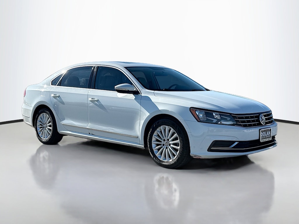 Used 2017 Volkswagen Passat 1.8T SE Sedan