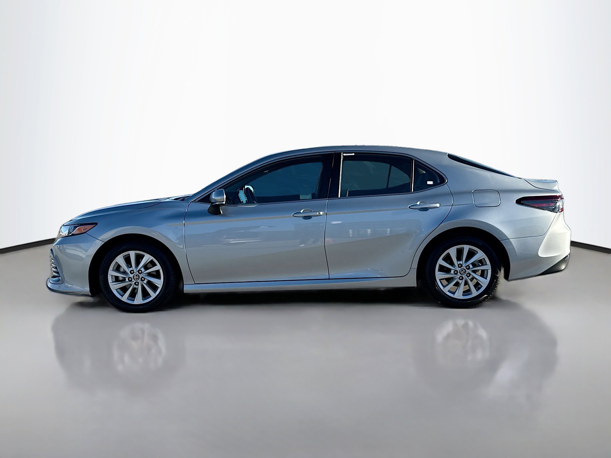 2024 Toyota Camry LE photo 3