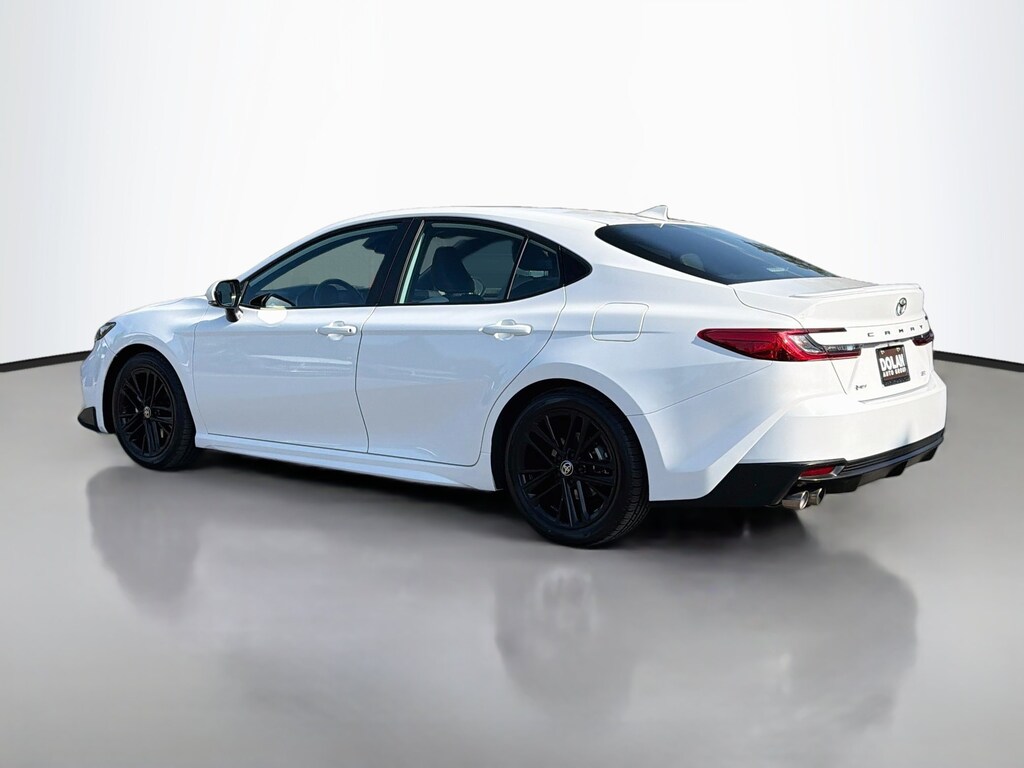 Used 2025 Toyota Camry SE Sedan