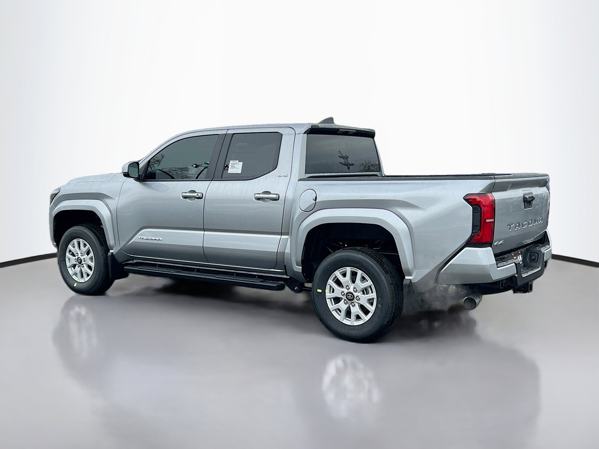 2026 Toyota Tacoma SR5 photo 4