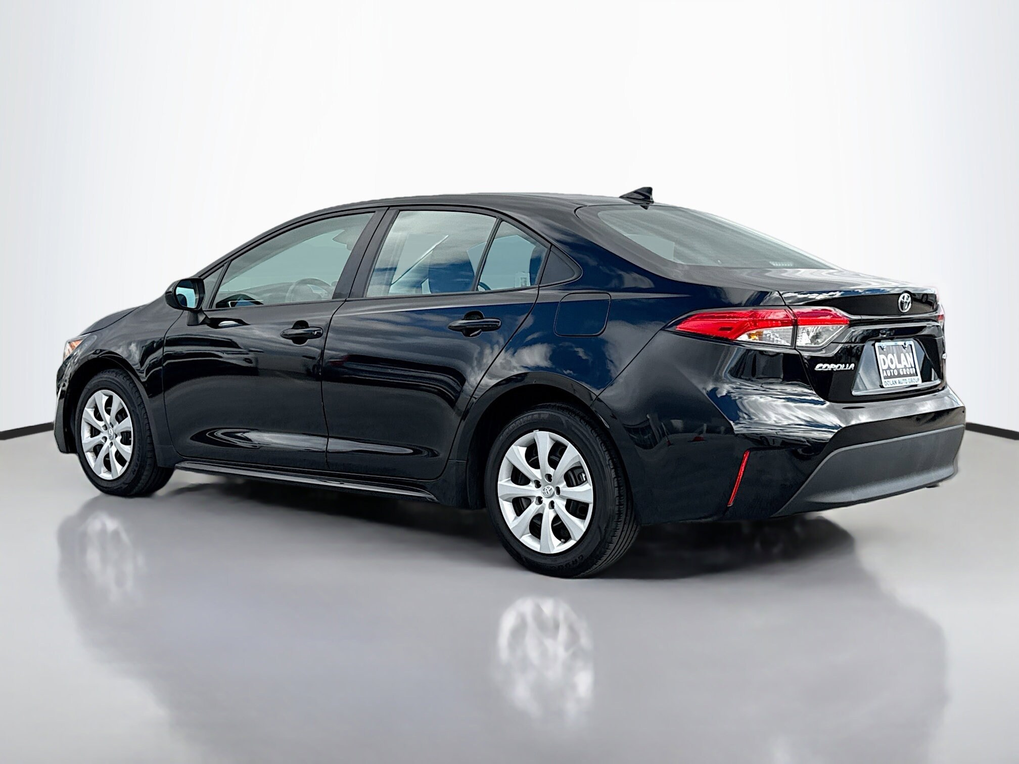 2024 Toyota Corolla LE photo 4