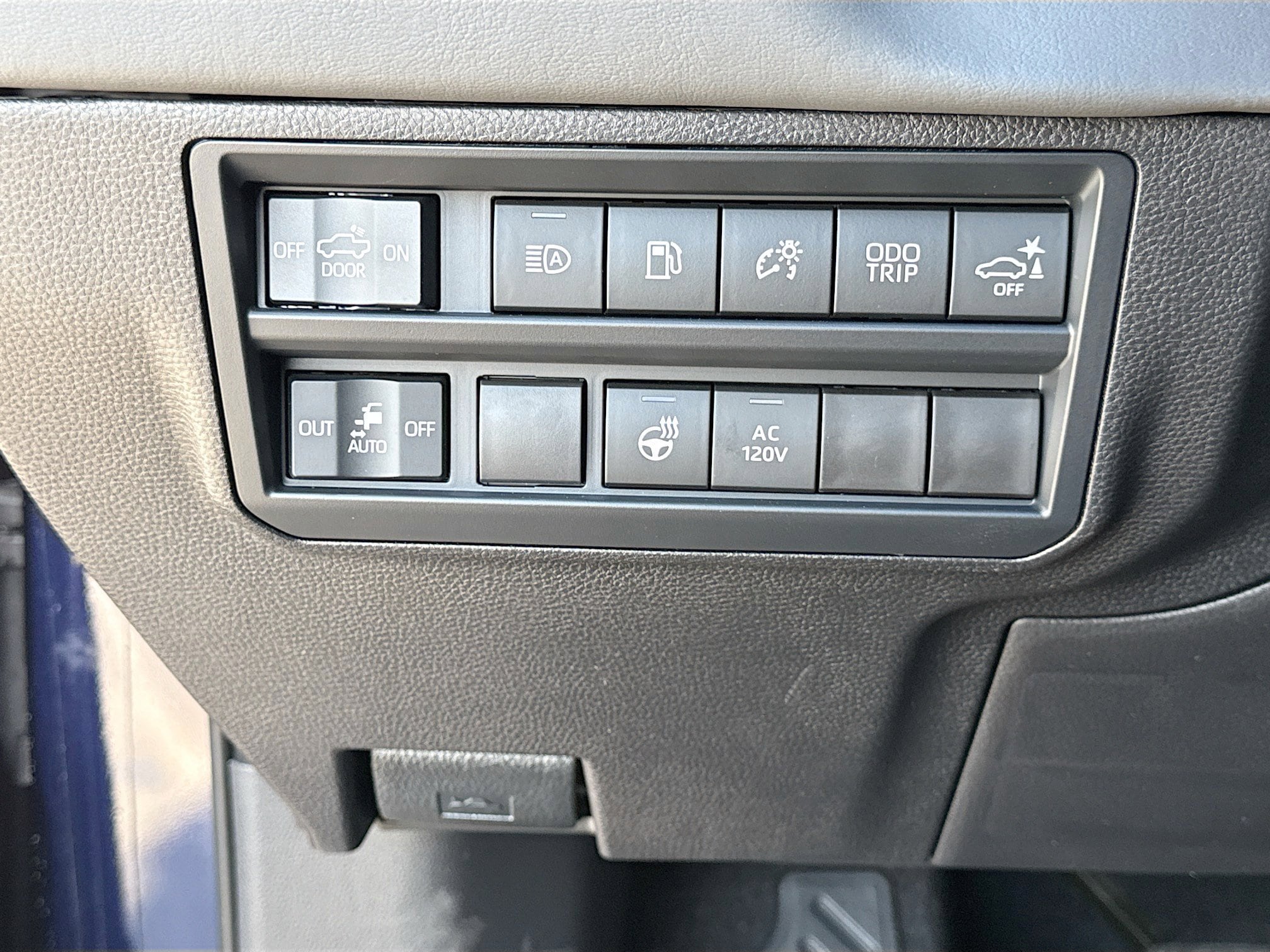 2026 Toyota Tundra Capstone - Photo 34