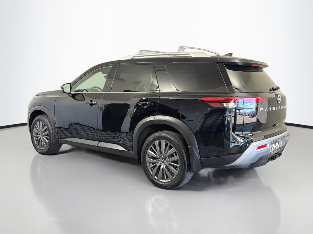 Used 2025 Nissan Pathfinder SL SUV
