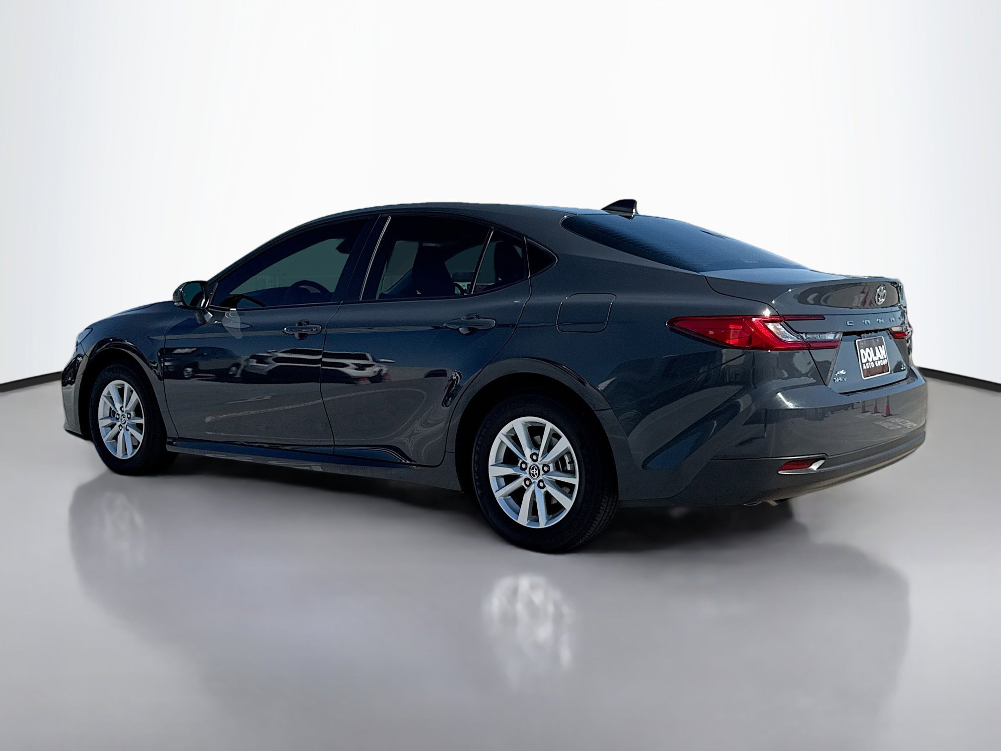 2025 Toyota Camry LE photo 4