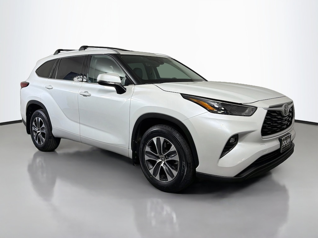 Used 2022 Toyota Highlander XLE SUV