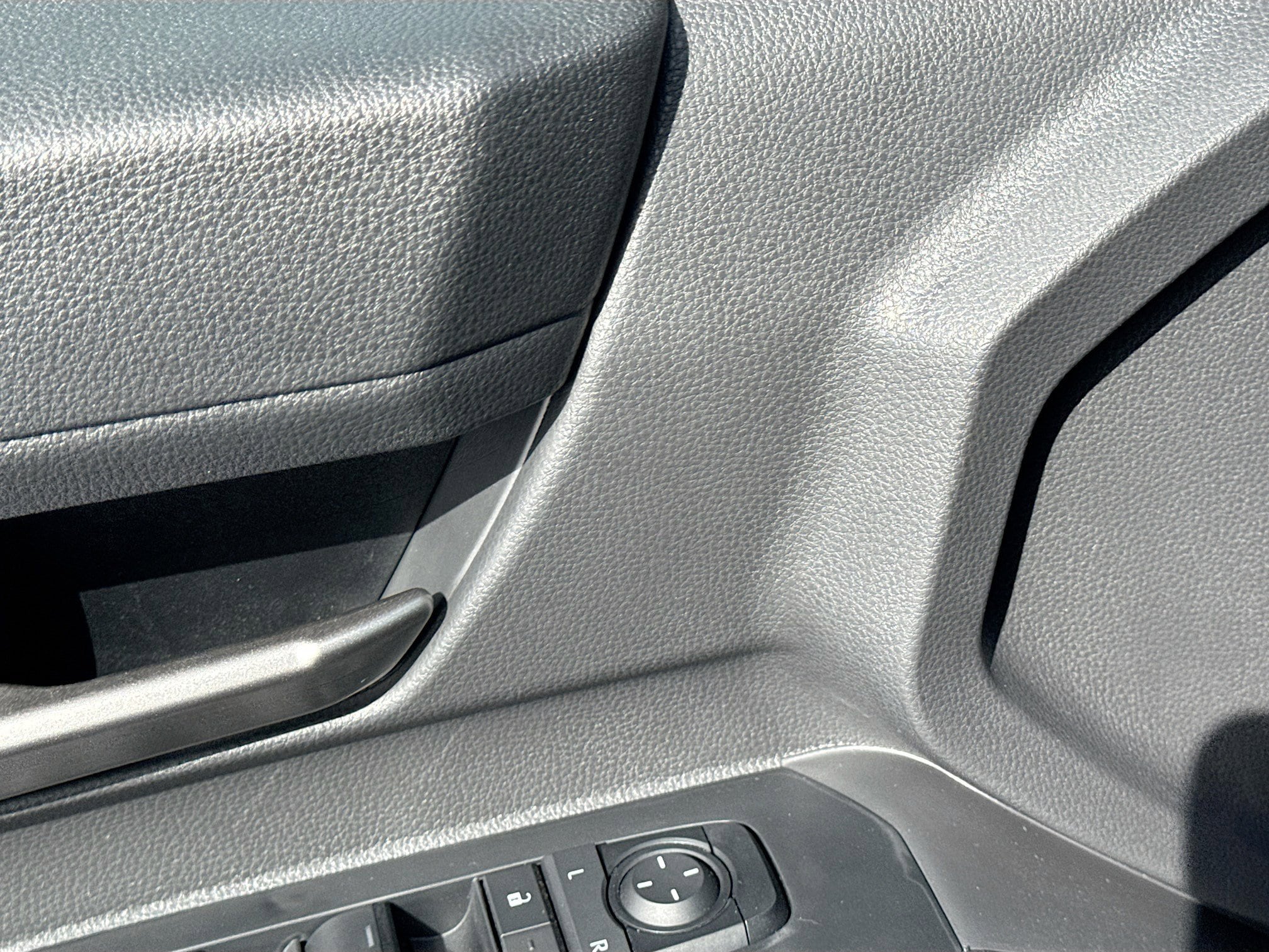 2025 Toyota Tacoma TRD Off Road - Photo 32