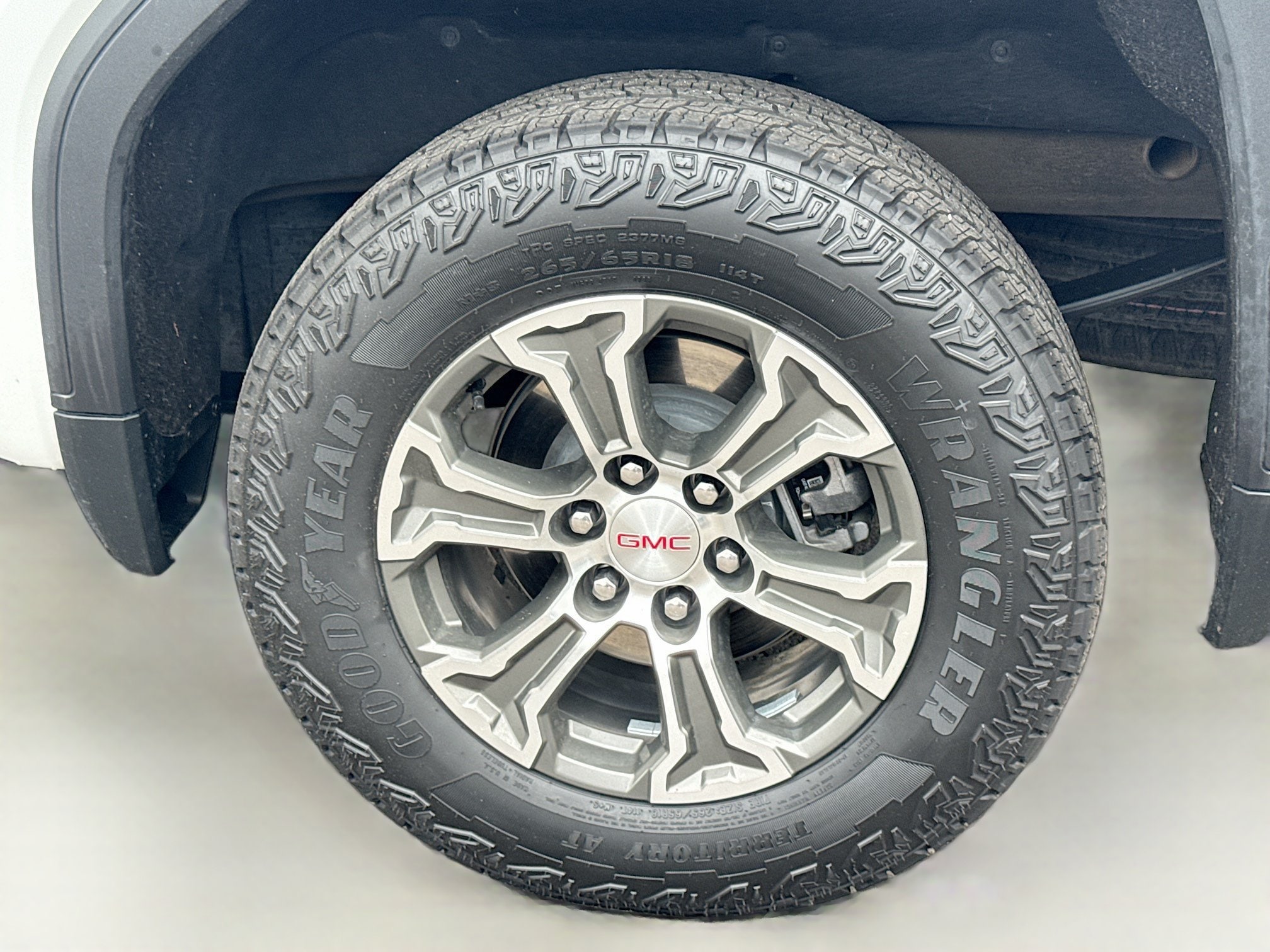 2024 GMC Sierra 1500 SLT - Photo 11