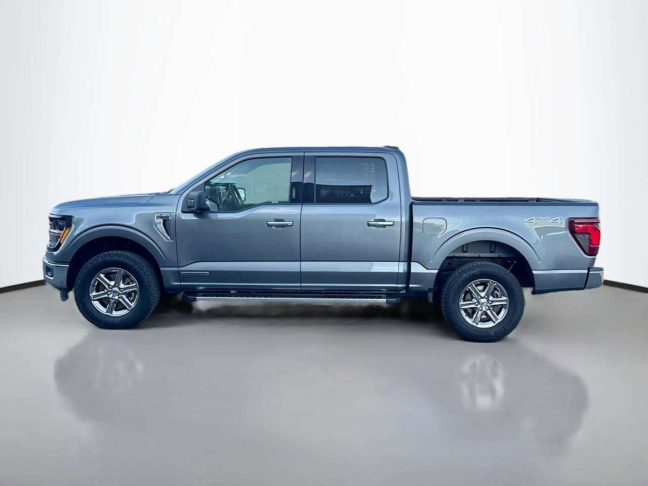 2024 Ford F-150 XLT photo 3