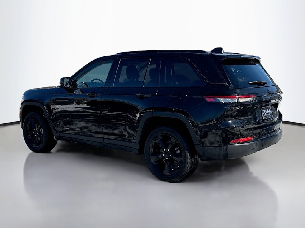 Used 2023 Jeep Grand Cherokee Limited SUV