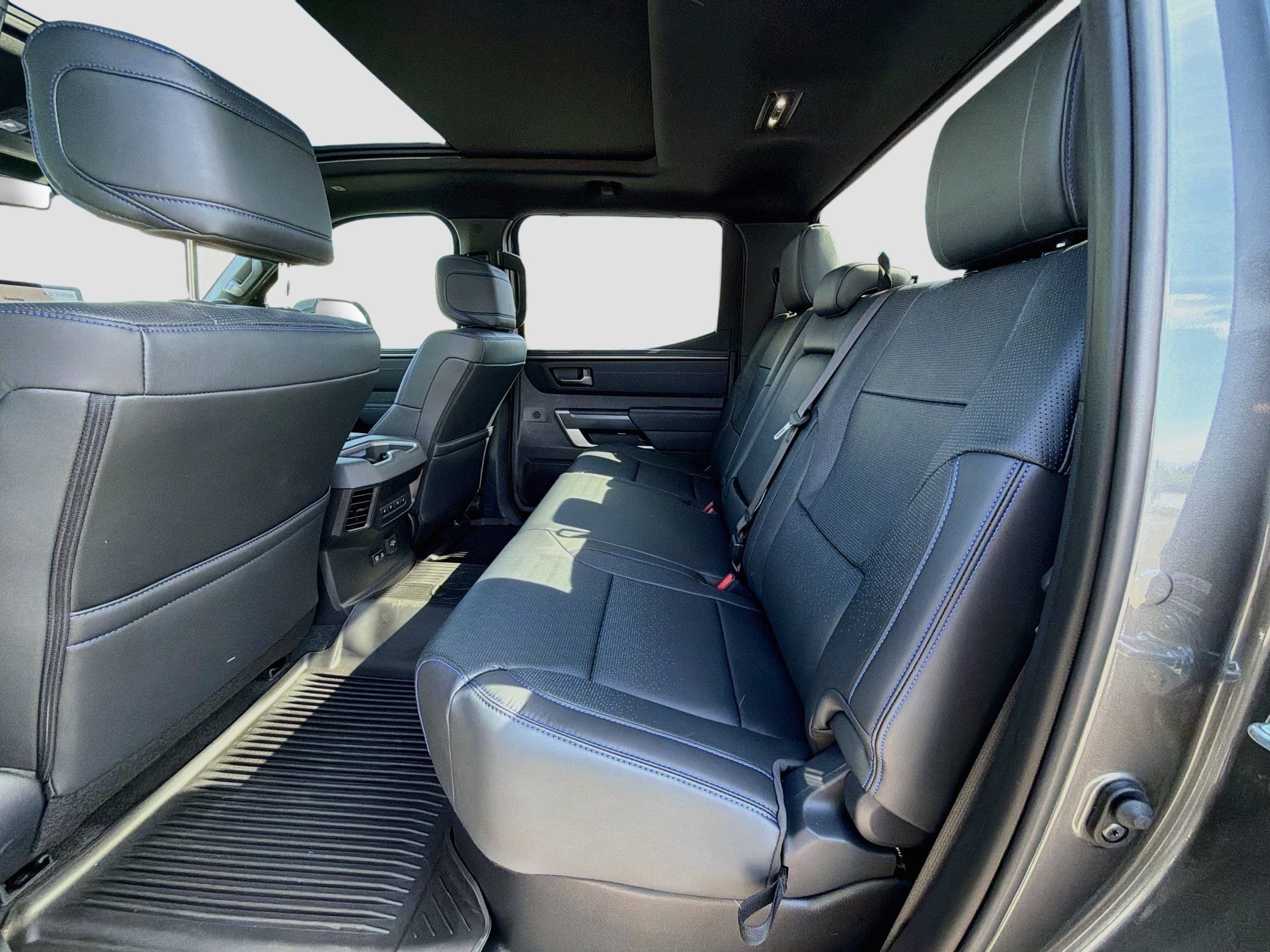 2026 Toyota Tundra Platinum - Photo 9