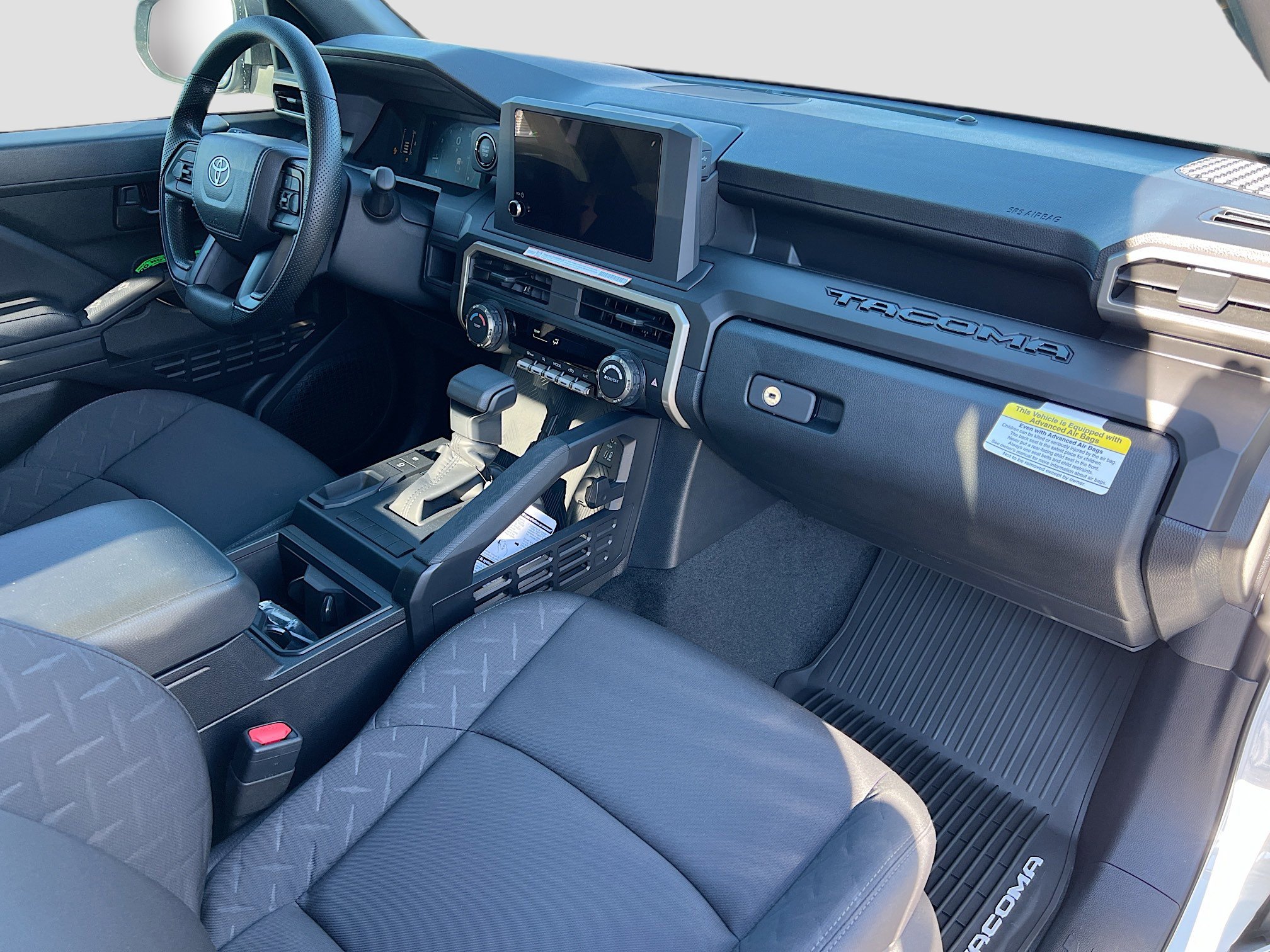 2025 Toyota Tacoma SR - Photo 32