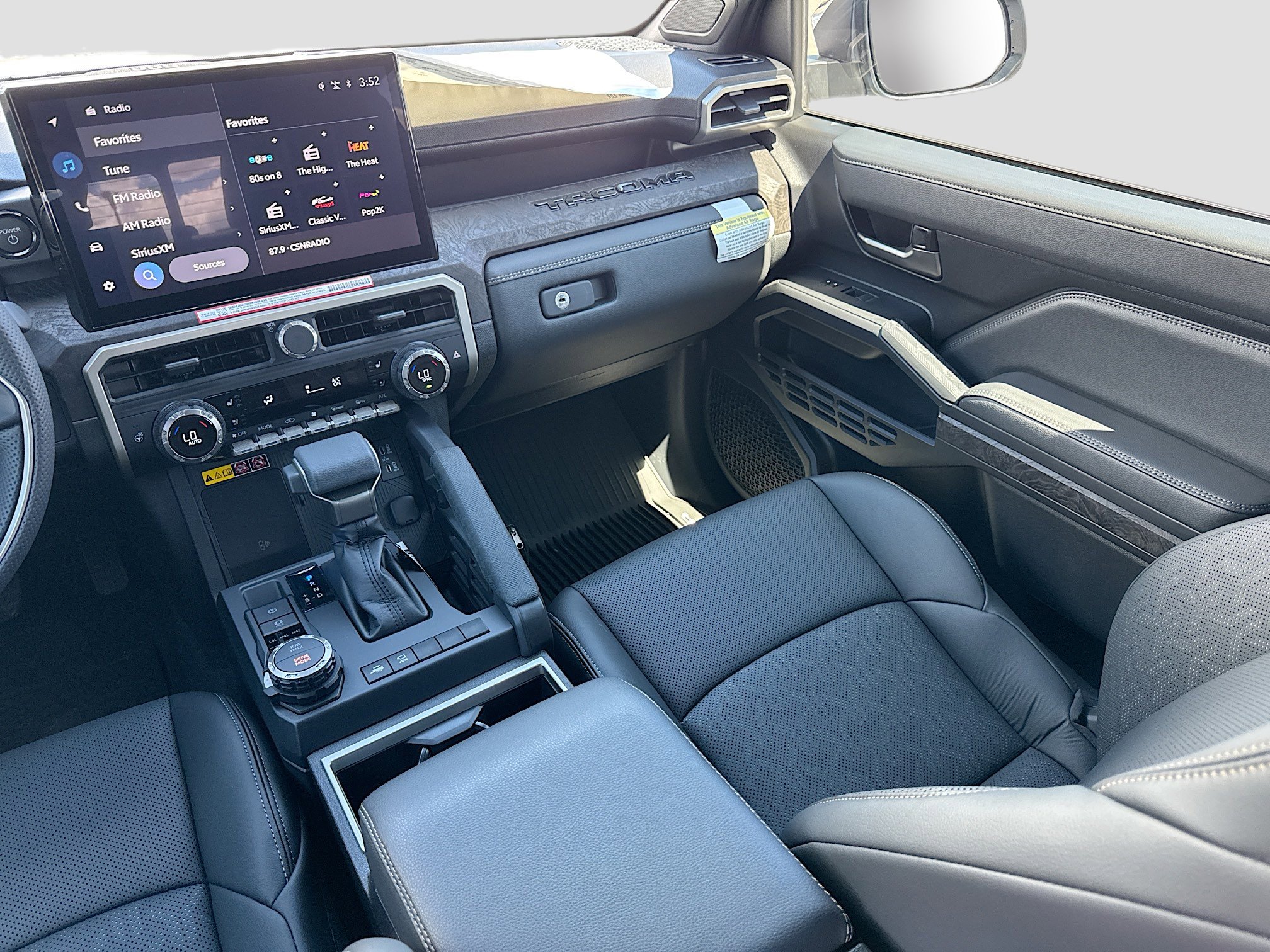 2025 Toyota Tacoma Limited - Photo 15