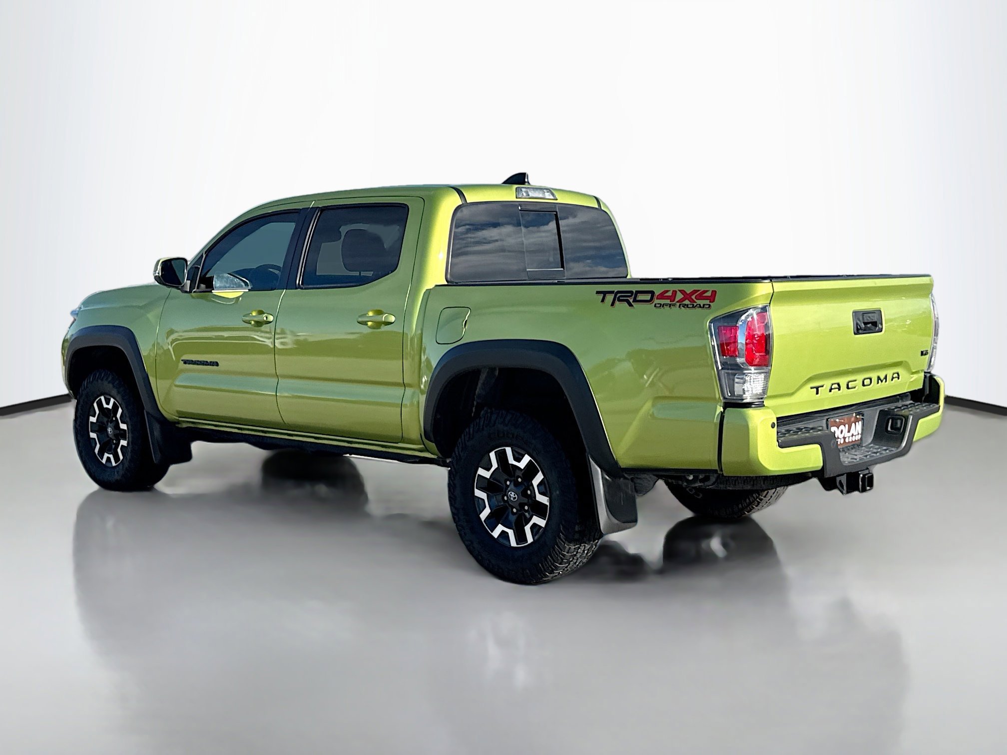 2023 Toyota Tacoma TRD Off-Road Double Cab photo 3
