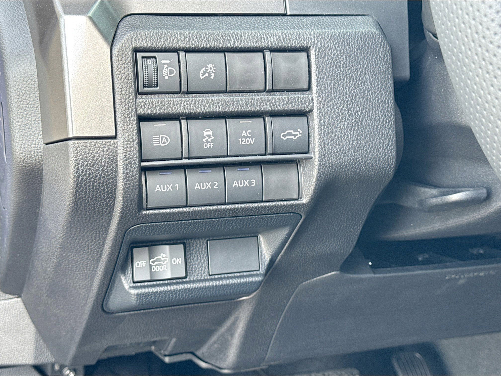 2025 Toyota Tacoma TRD Off Road - Photo 31