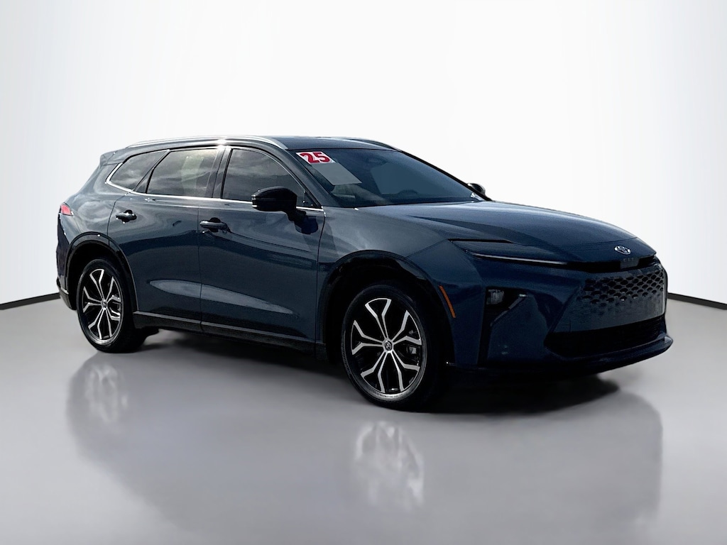 Used 2025 Toyota Crown Signia XLE SUV