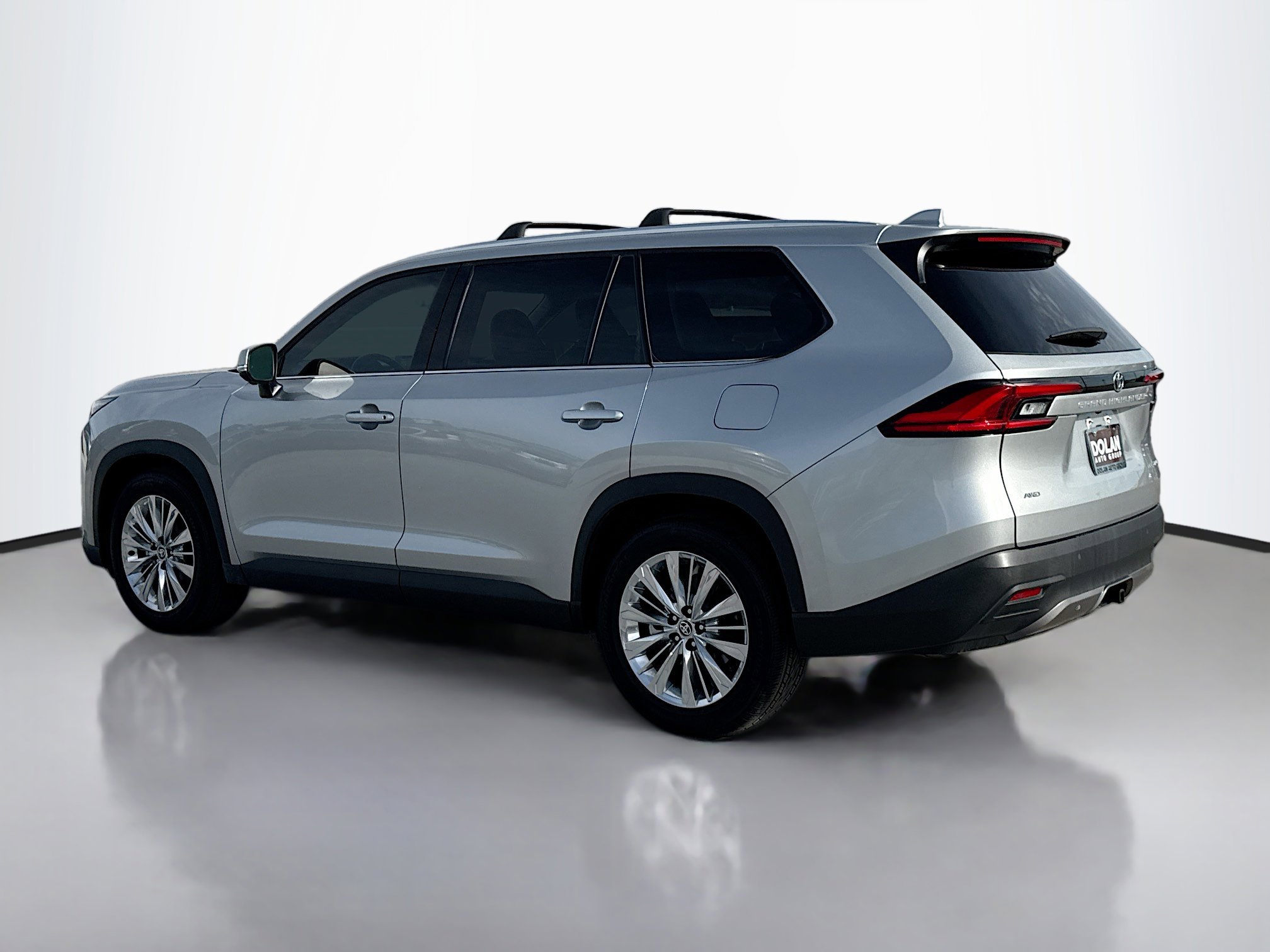 2024 Toyota Grand Highlander XLE photo 4