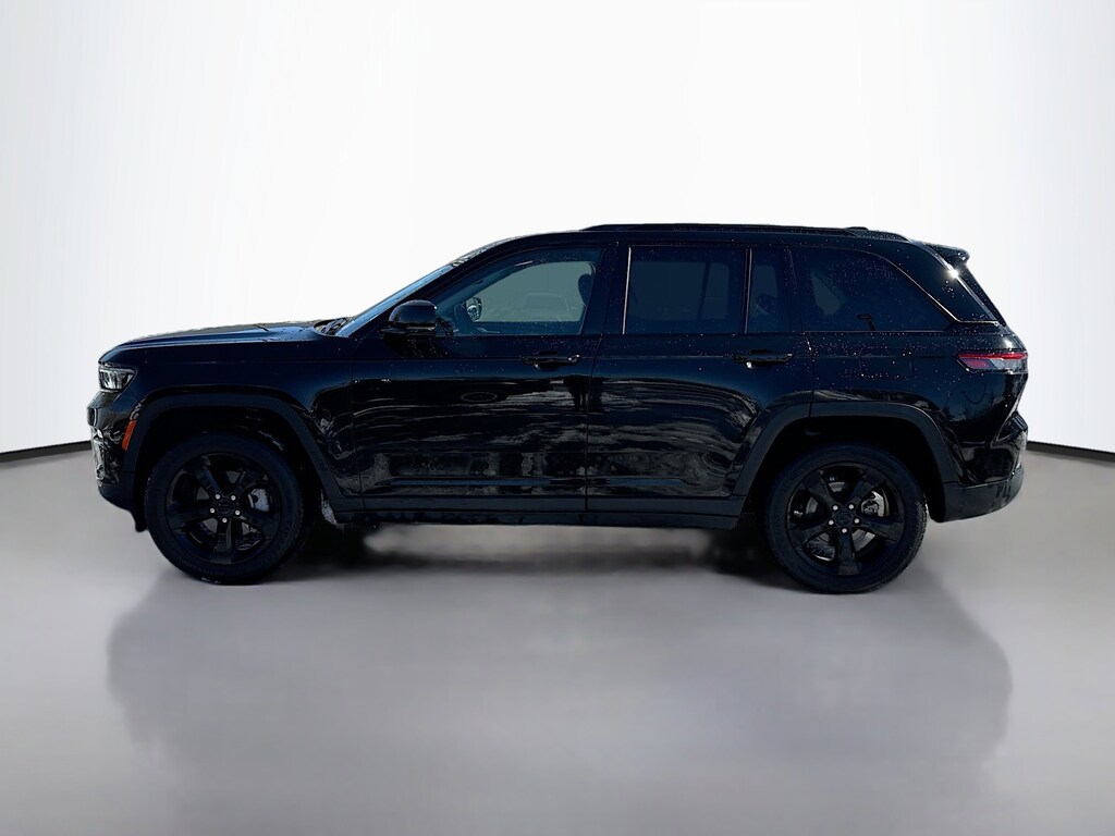 Used 2023 Jeep Grand Cherokee Limited SUV
