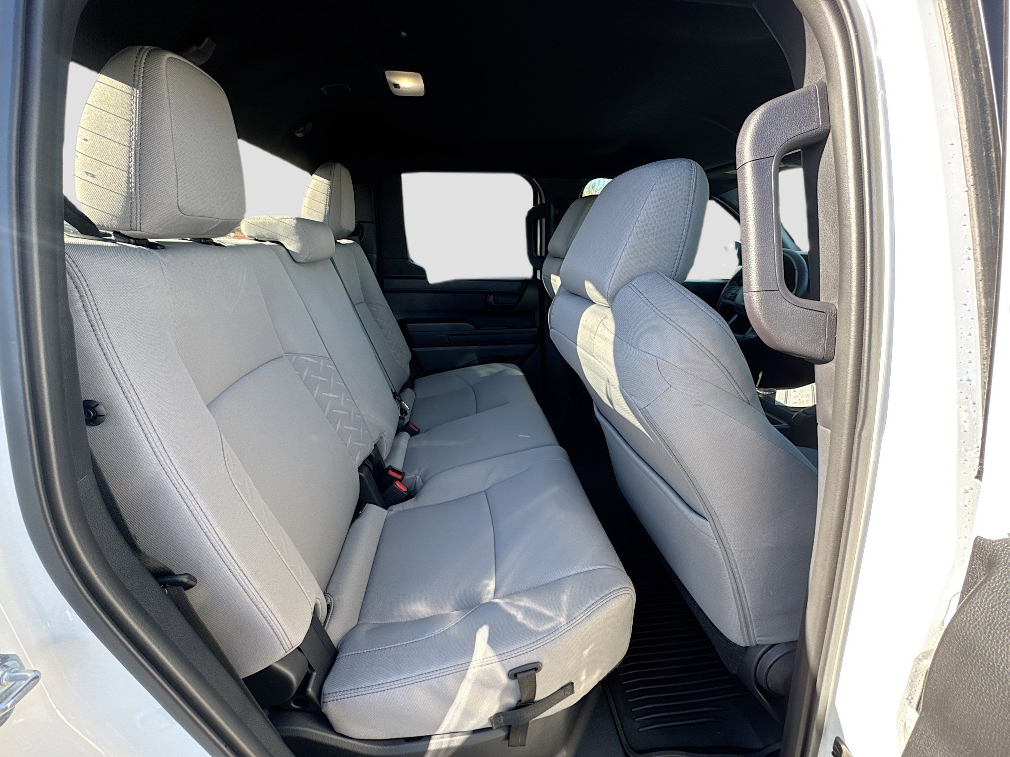 2025 Toyota Tacoma SR5 - Photo 31