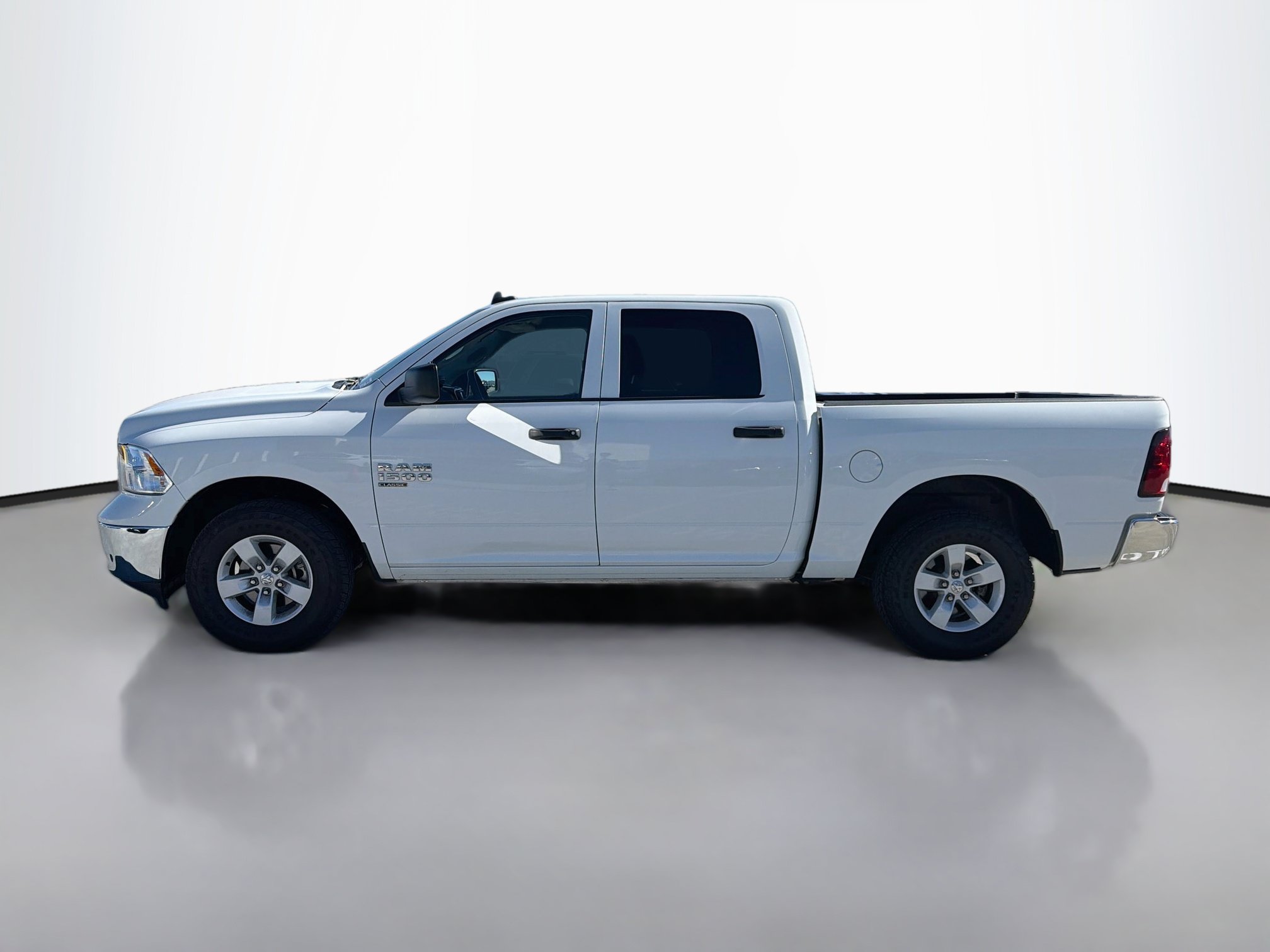 Used 2022 Ram 1500 Classic SLT Truck Crew Cab