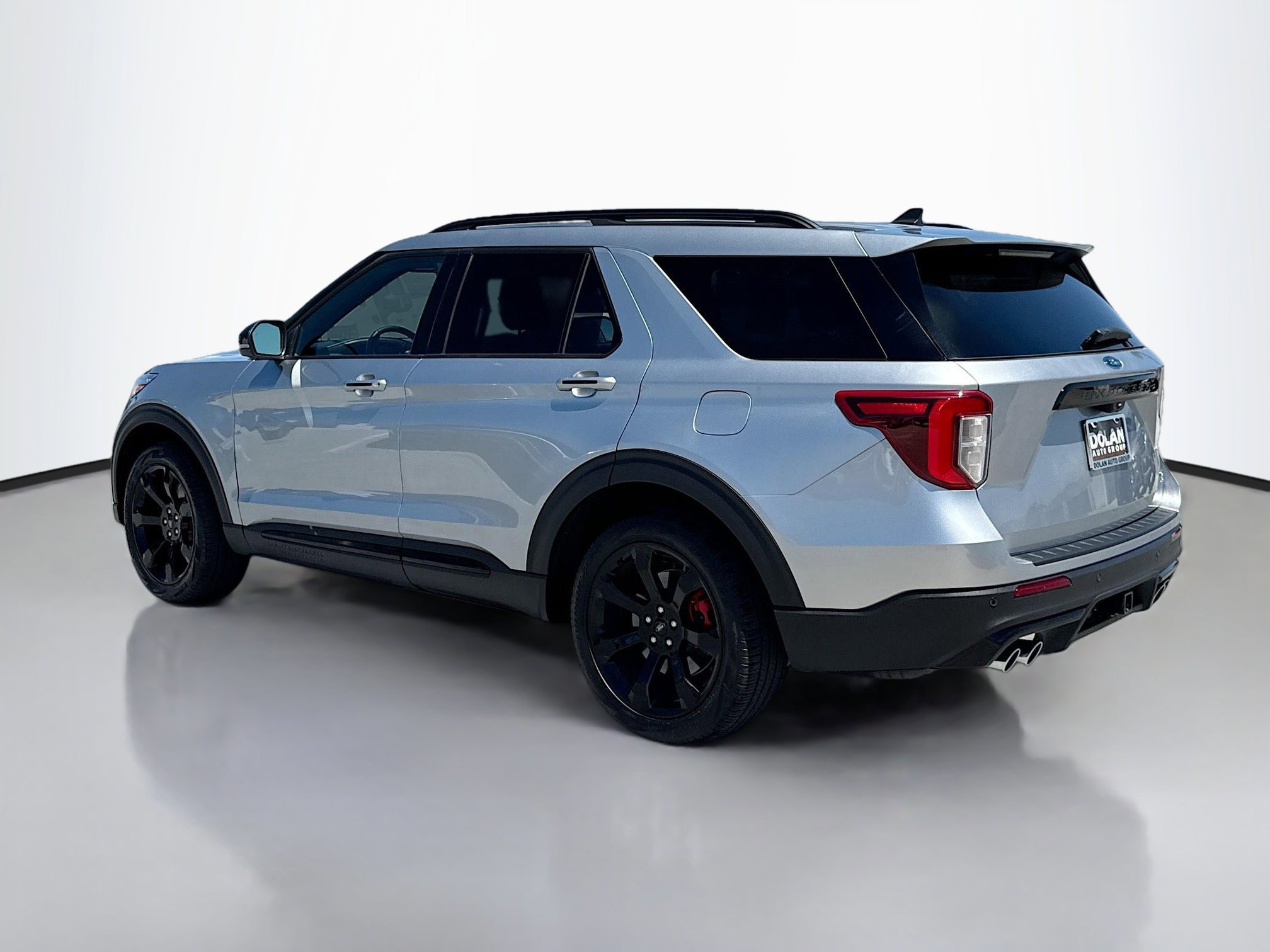 2023 Ford Explorer ST photo 3