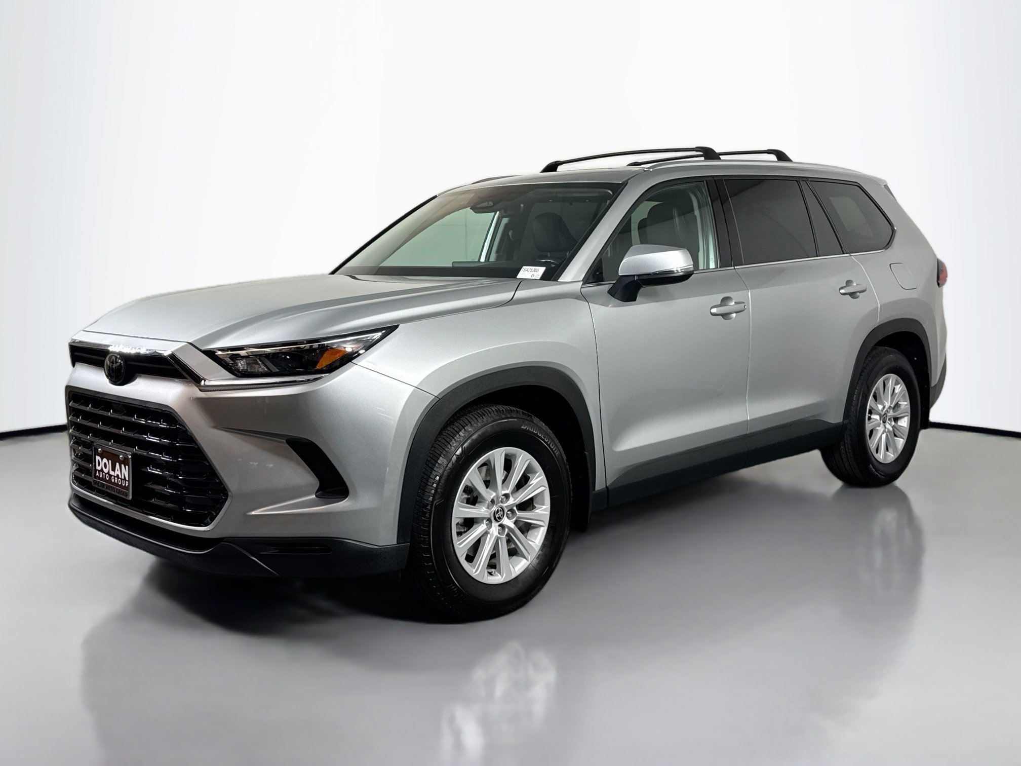2024 Toyota Grand Highlander XLE photo 4