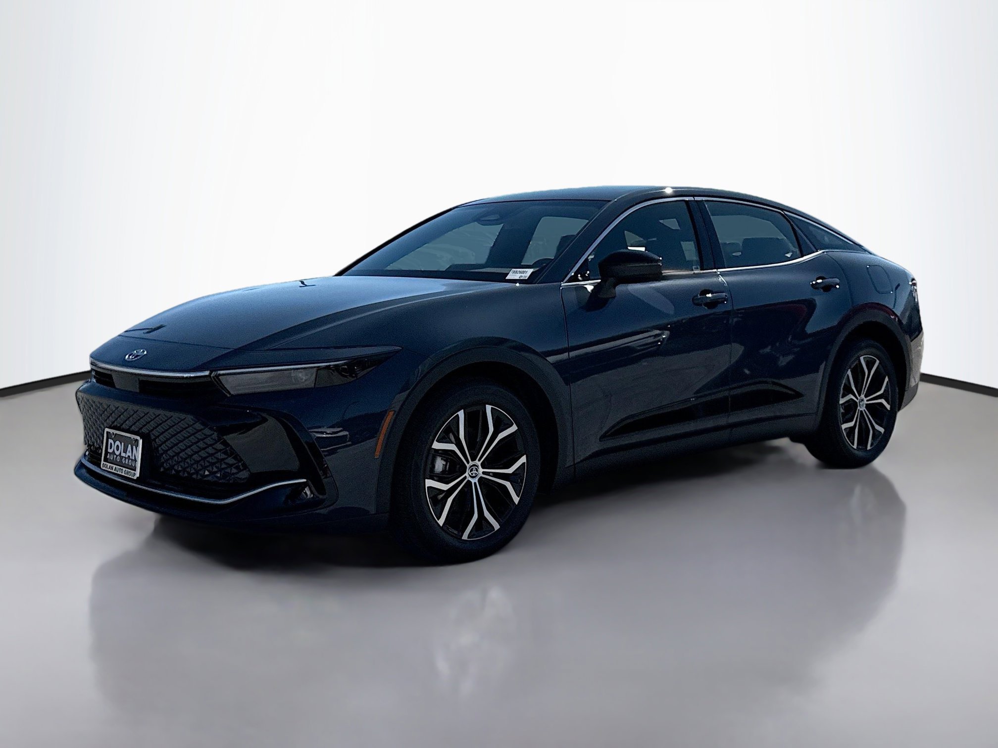 2026 Toyota Crown XLE photo 2