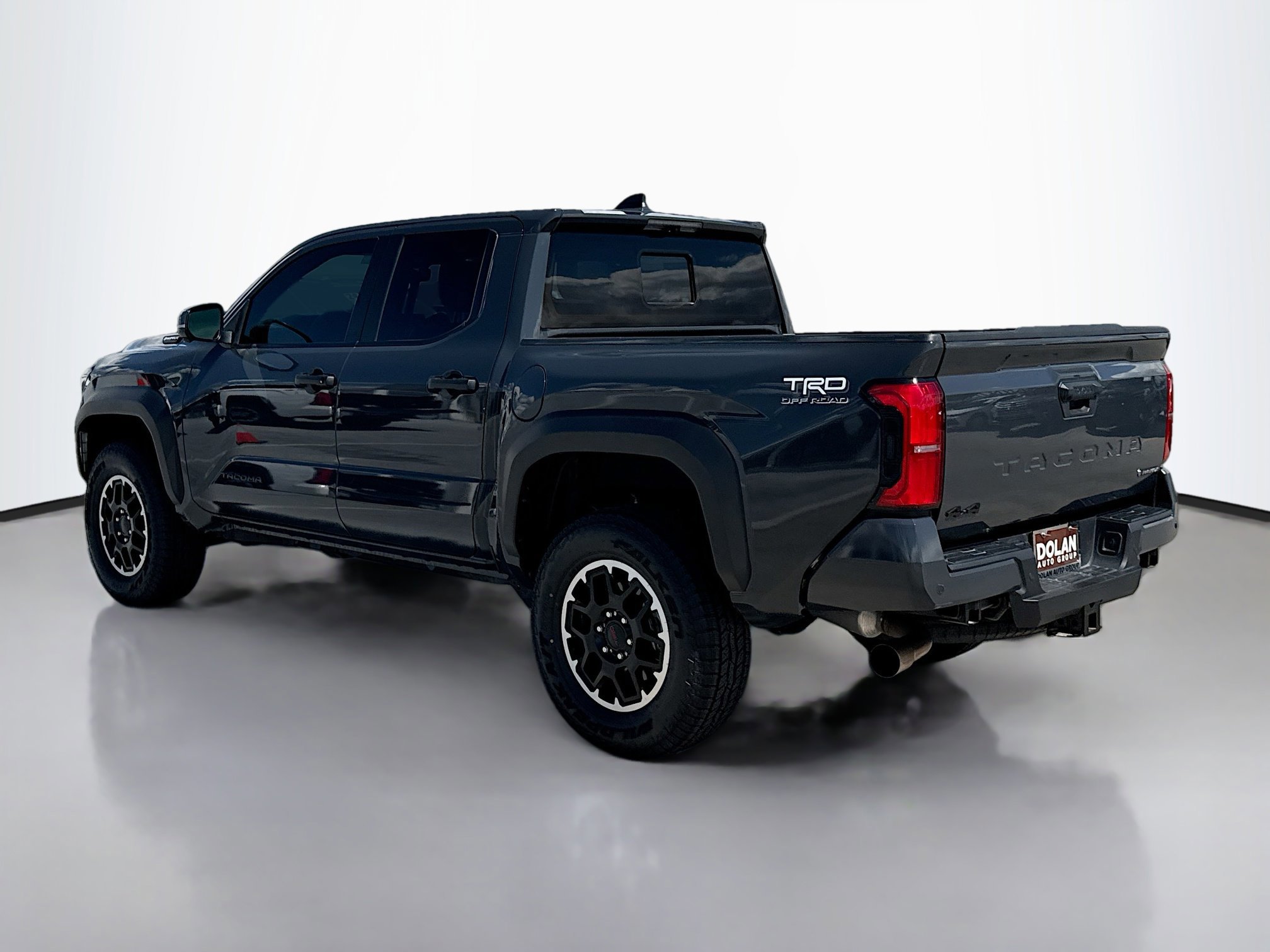2024 Toyota Tacoma TRD photo 3