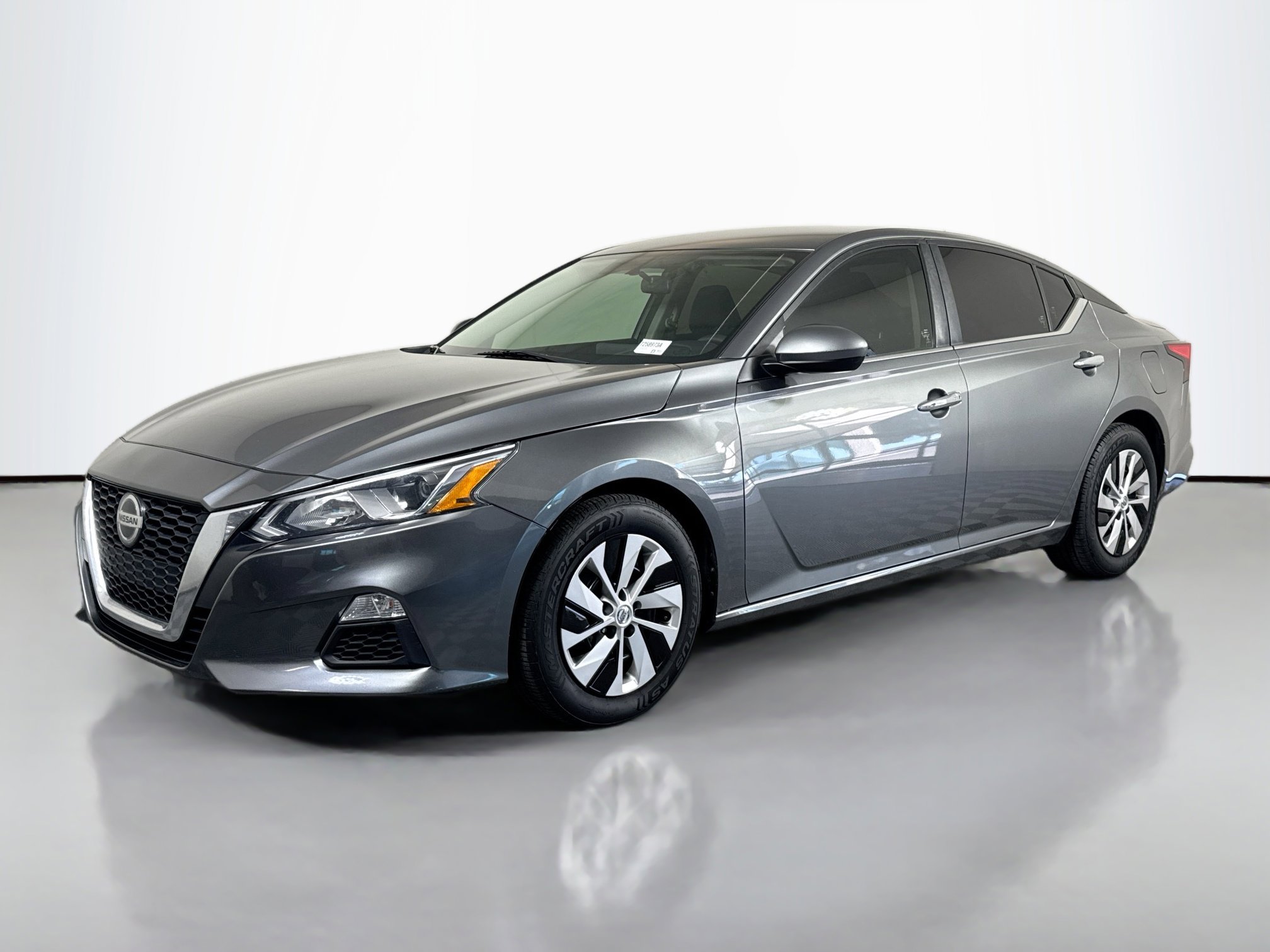 2019 Nissan Altima 2.5 S photo 2