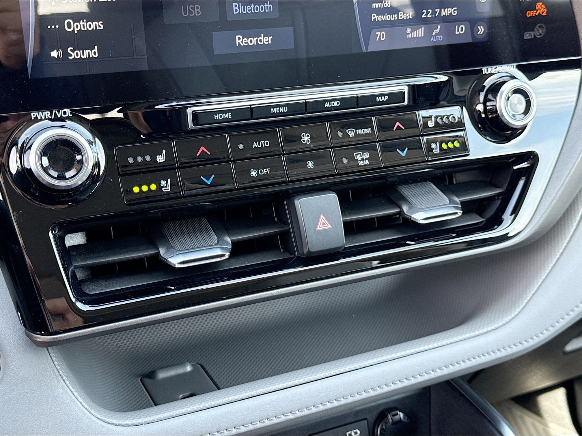 2022 Toyota Highlander Limited - Photo 24