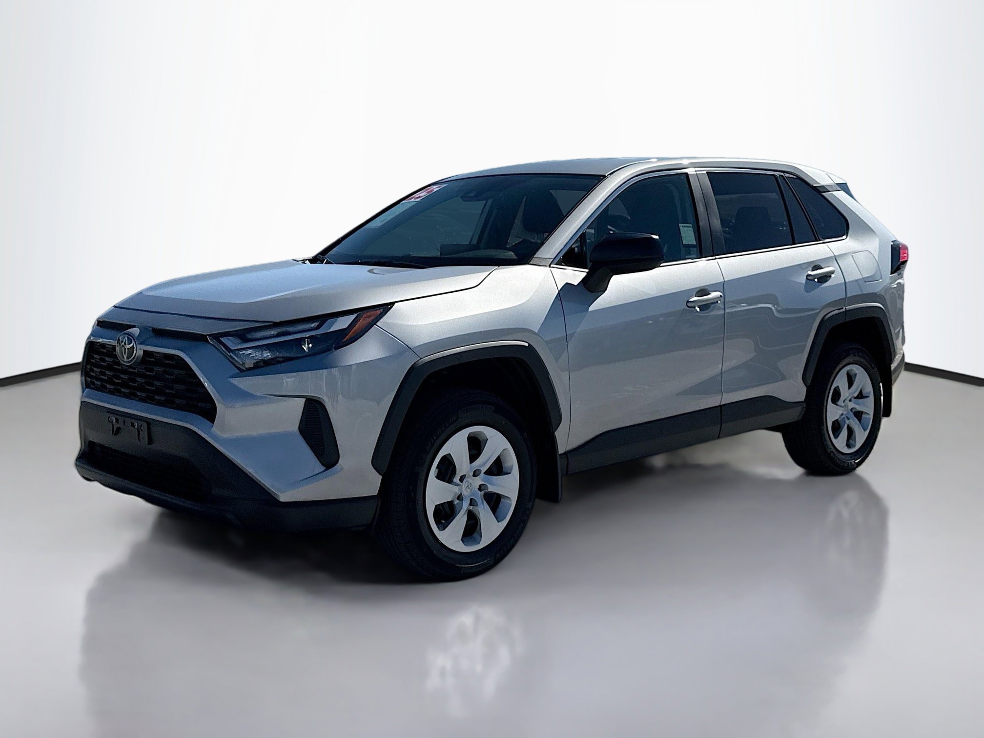 2025 Toyota RAV4 LE photo 2